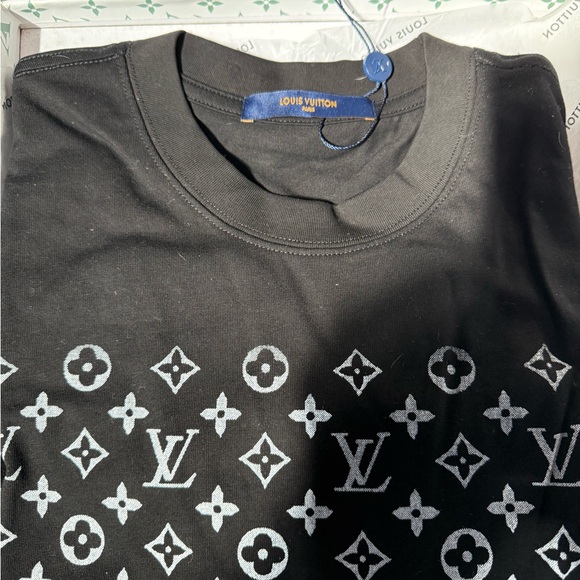 Louis Vuitton Black and White Monogram Tee - Picture 1 of 1